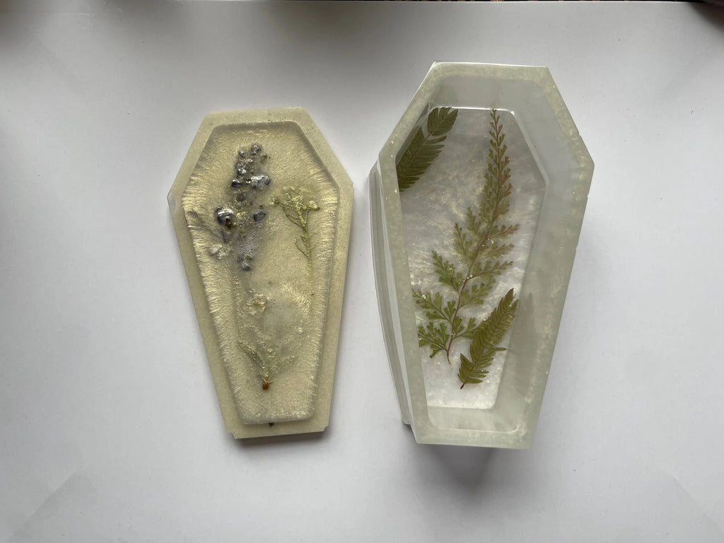 Coffin box for trinkets