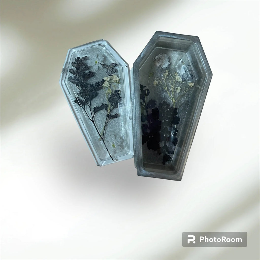 Coffin box for trinkets